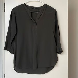 Uniqlo Summer Top 3/4 sleeve